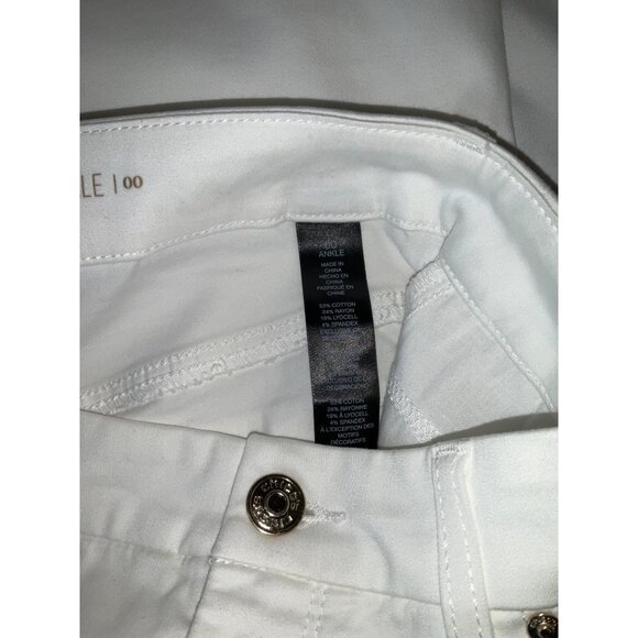 Chico’s So Slimming Girlfriend Ankle White Pants size 00 - Picture 6 of 6